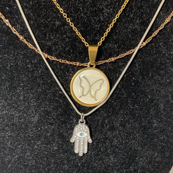 Assorted Jewelry Collection - Picture 6 of 9